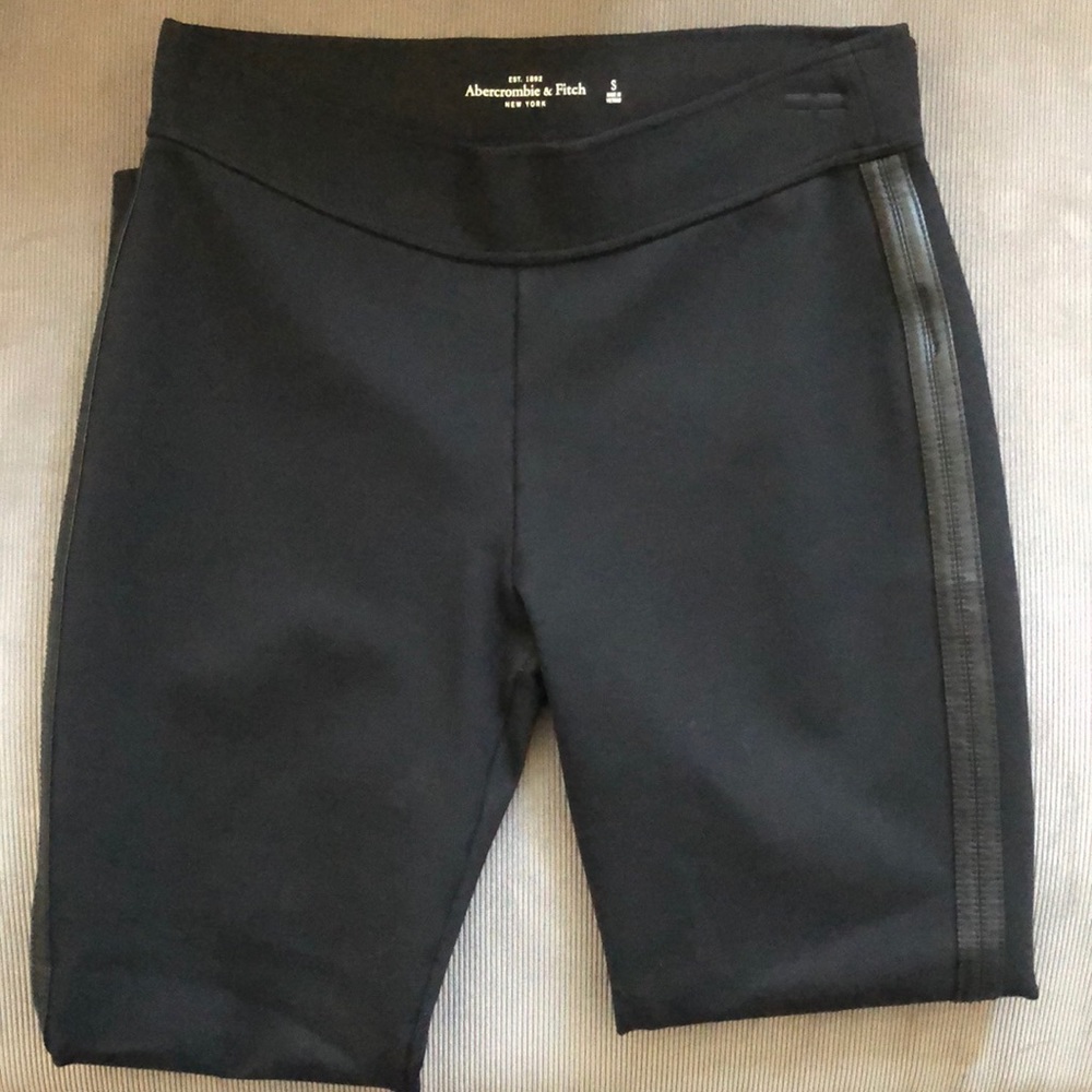 A&F black leather trimmed leggings